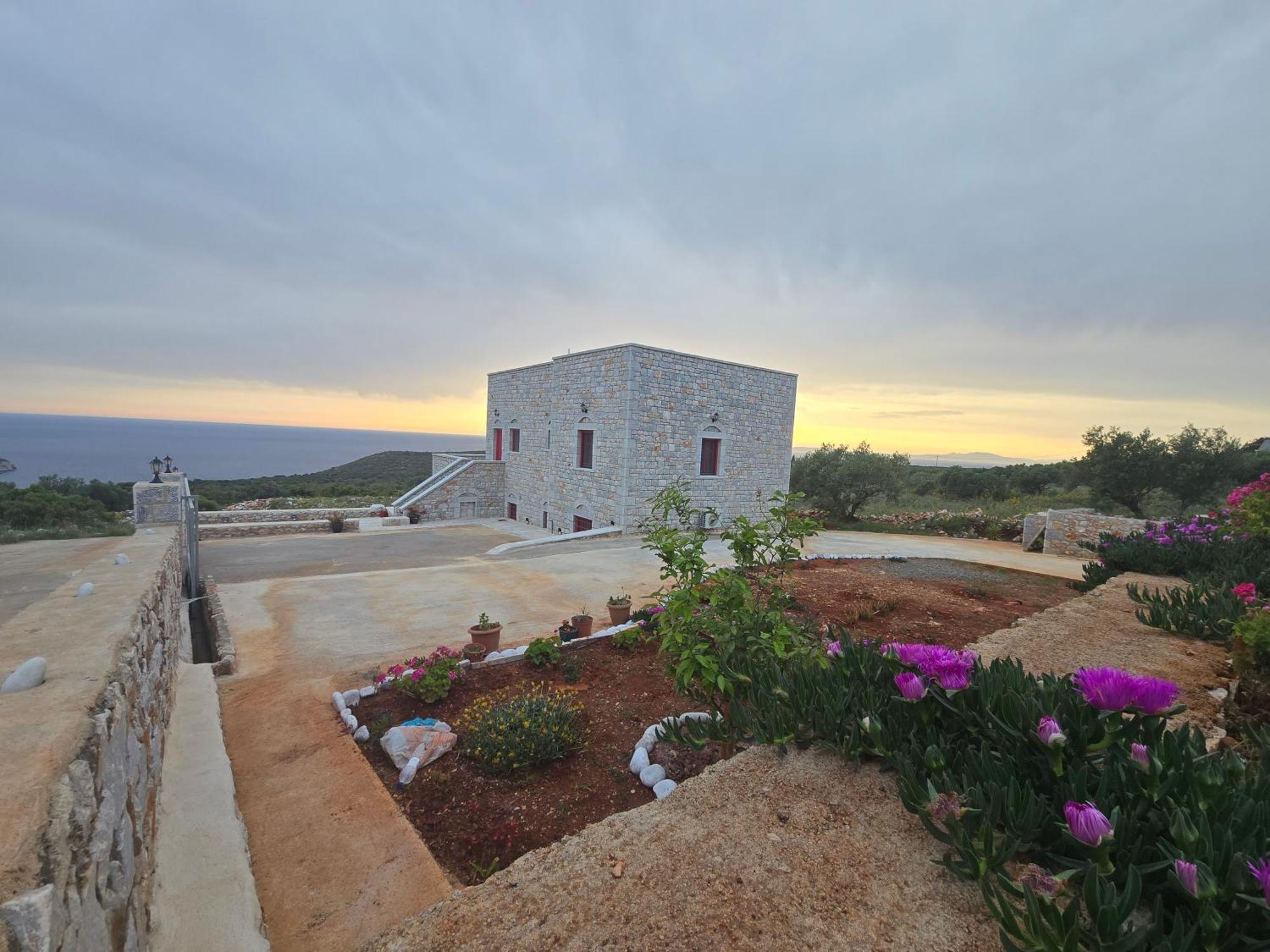 Sugar Stone House 2 Apartment Pyrgos Dirou Exterior photo